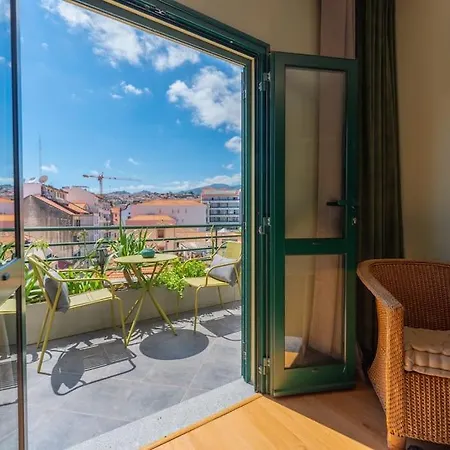 Super Anadia - Olive Apartment